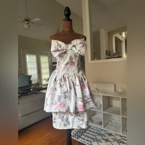 All that Jazz Floral Dress - White and Pink